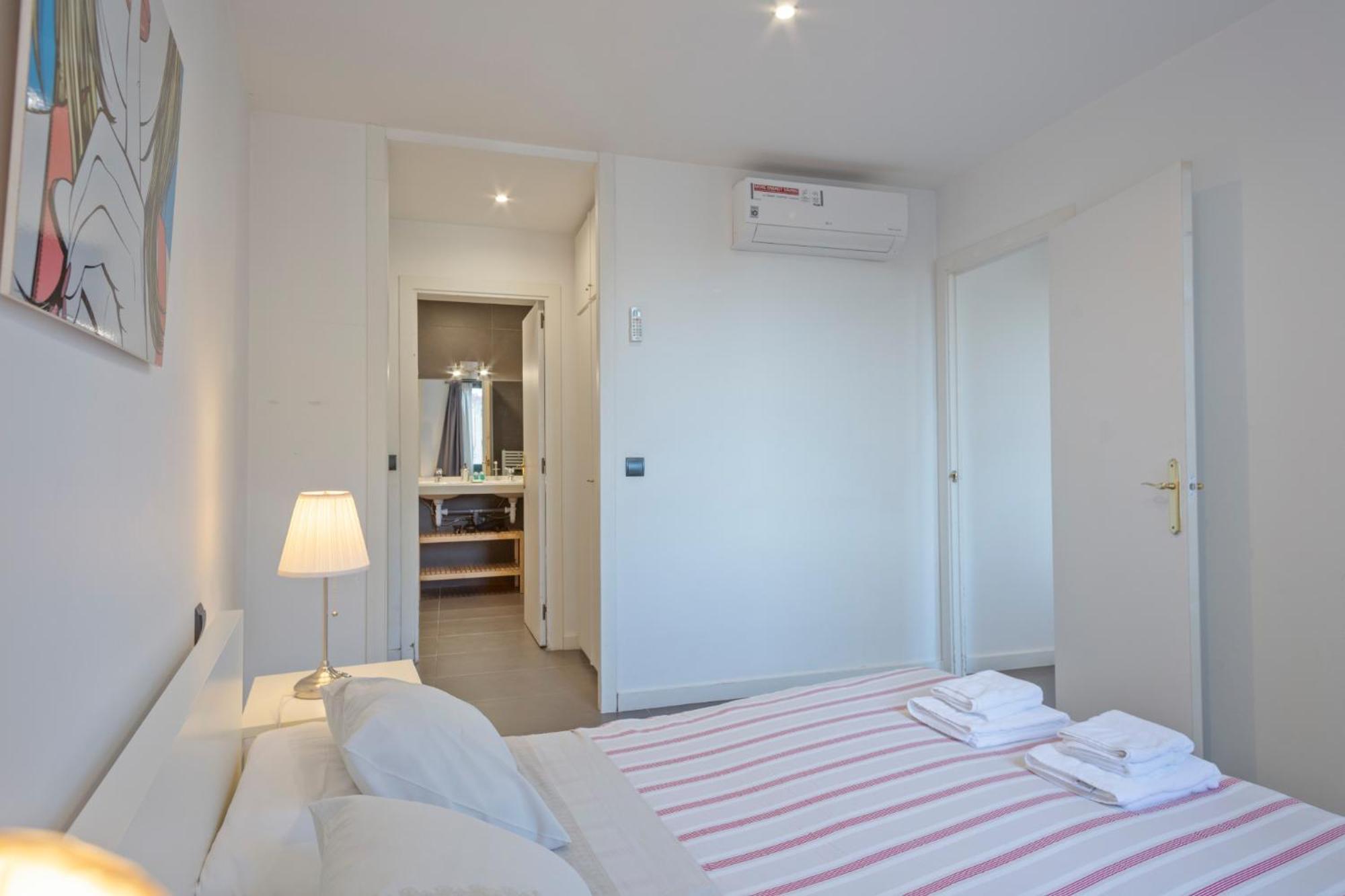 Barcelona Comtal Apartments Exterior foto